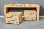 Kindertafel van pallethout